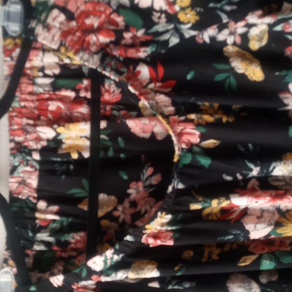 Xhilaration off-the-shoulder Top w/ skirt - Picture 2 of 11